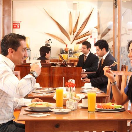 Hotel Emily Pachuca ภายนอก รูปภาพ