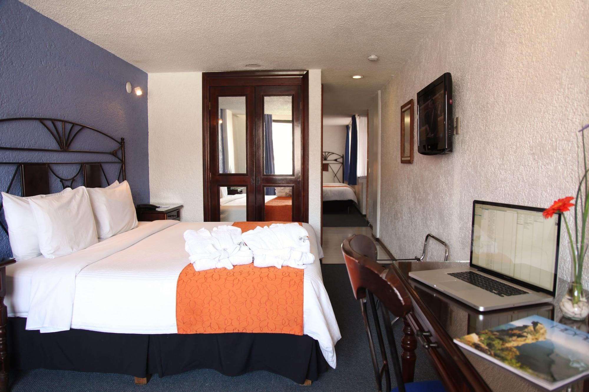 Hotel Emily Pachuca ภายนอก รูปภาพ