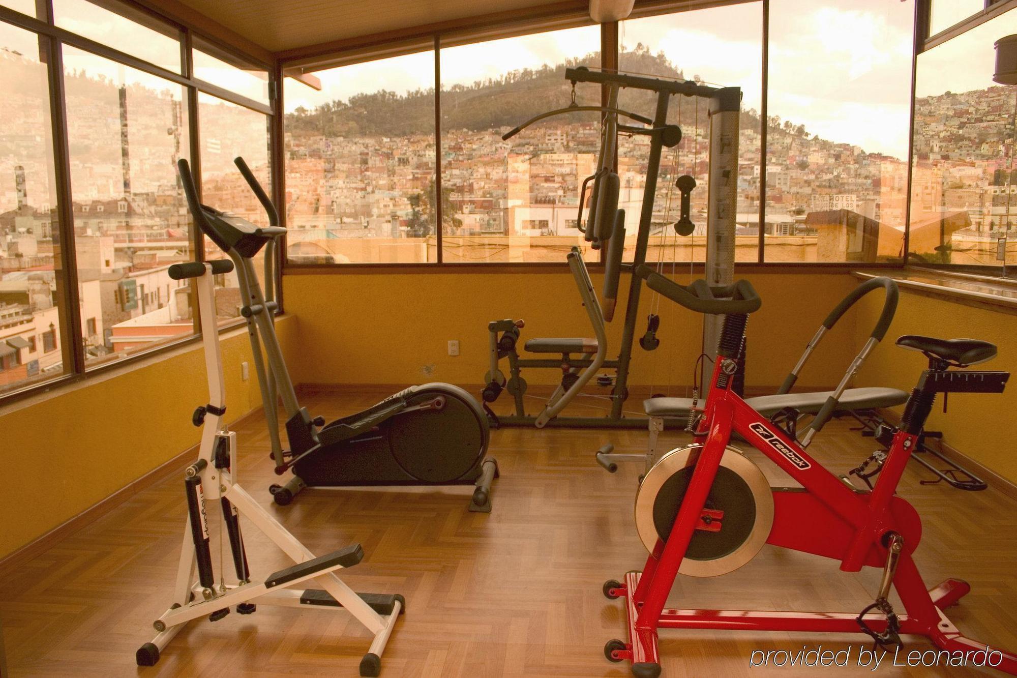 Hotel Emily Pachuca ภายนอก รูปภาพ