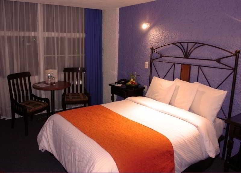 Hotel Emily Pachuca ภายนอก รูปภาพ